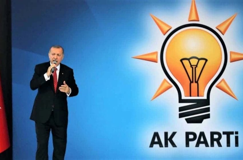  أردوغان يتولى منصب الرئيس العام لحزب العدالة والتنمية