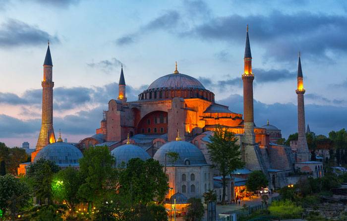  تأييد كبير وواضح من الشعب التركي بشأن إعادة فتح مسجد آيا صوفيا