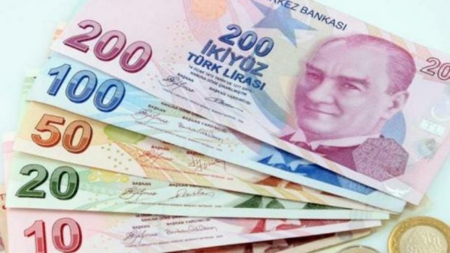  تراجع سعر الدولار في تركيا مقابل الليرة التركية اليوم السبت 17-7-2021