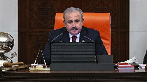رئيس البرلمان التركي يشارك في تنصيب الرئيس الإيراني الجديد