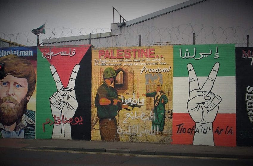 الكاتبة الأيرلندية سالي روني تتضامن مع الشعب الفلسطيني بطريقتها