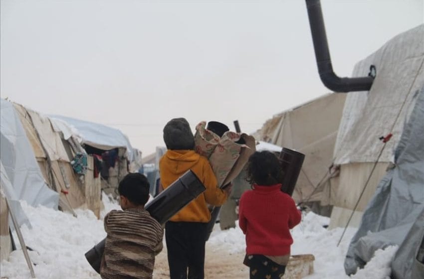 جمعية تركية ترسل مساعدات شتوية إلى إدلب