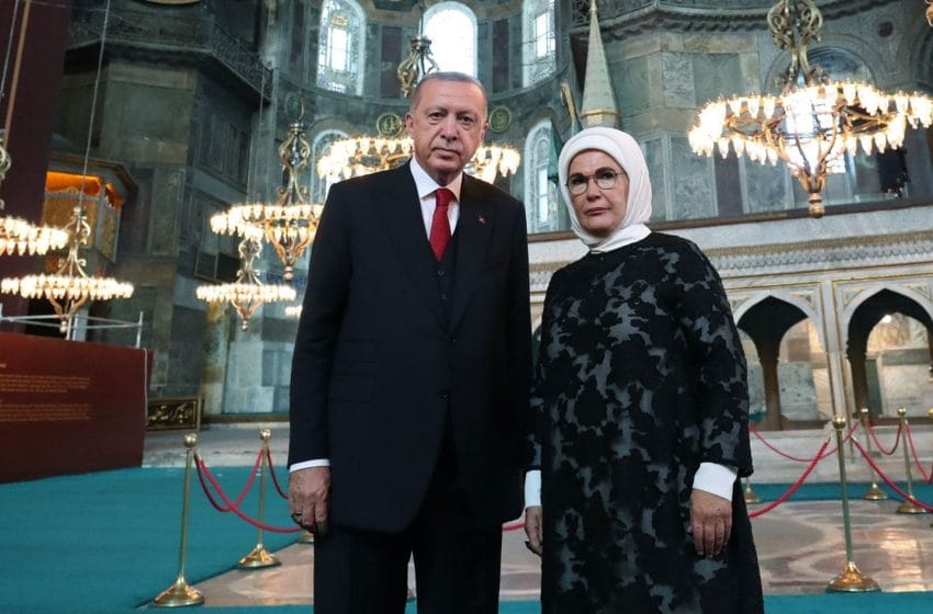  أمينة أردوغان: حالتي والرئيس جيدة