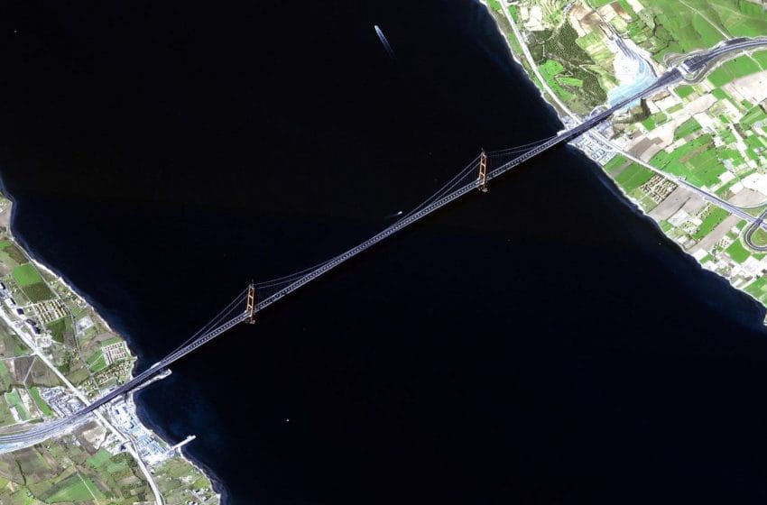 جسر جناق قلعة 1915 من الفضاء