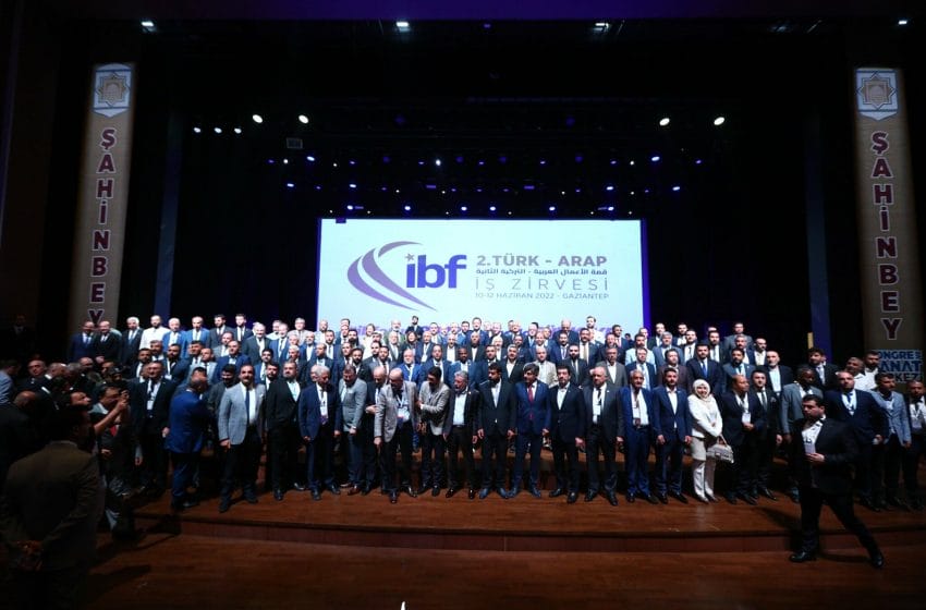 انطلاق قمة الأعمال العربية التركية 2022 في غازي عنتاب